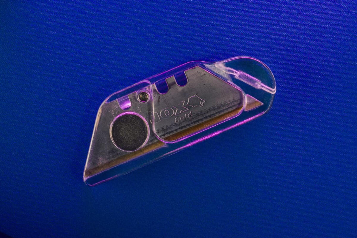 Clicky Cutter – The Slim EDC Box Cutter with a Satisfying Click ...